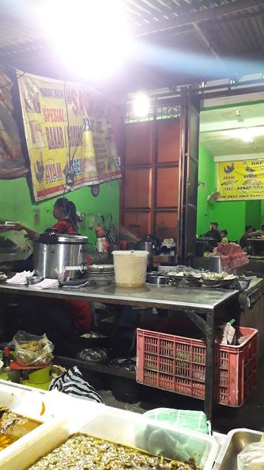 RUMAH MAKAN SAUDARA 'BANG JURI'