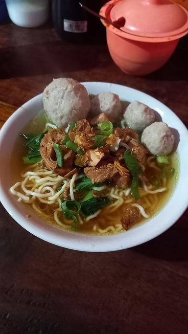 WARUNG MIE AYAM BAKSO MBAK SEMI