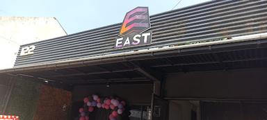 EAST BAR BANDUNG