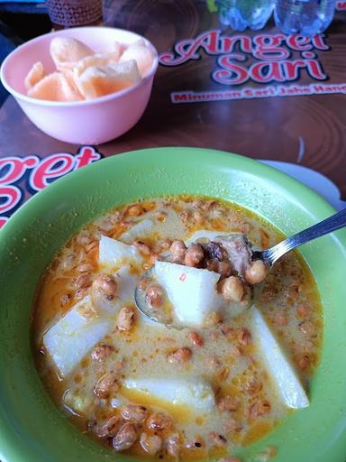 LONTONG KARI ANTAPANI