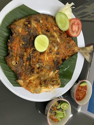 RESTO SEAFOOD & AYAM GORENG DAYUNI 46