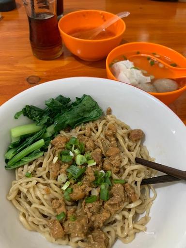 BAKMI KAKA