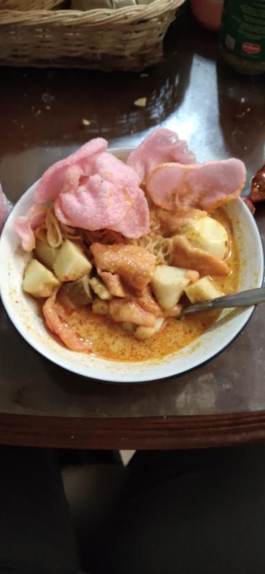 LONTONG PADANG PITUAH BUNDO