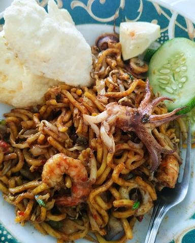 MIE ACEH PEUKAN BILUY ARCAMANIK