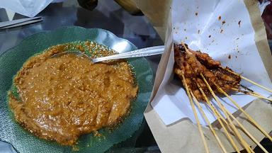 SATE BAKAR MAT GOLDEN