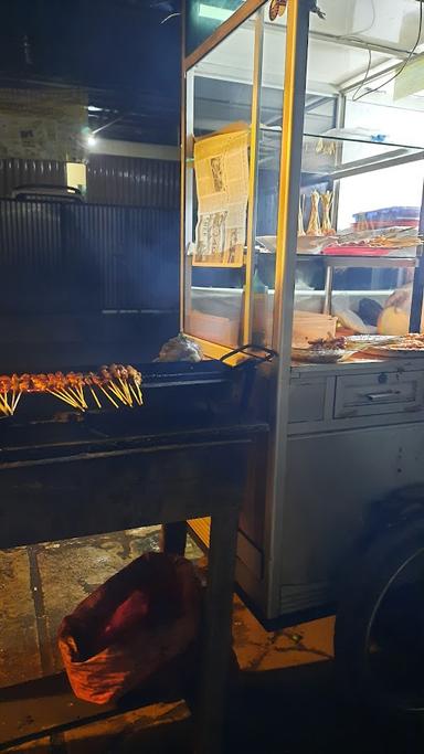 SATE BAKAR MAT GOLDEN