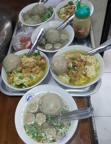 MIE AYAM BAKSO PANGSIT SARI RASA