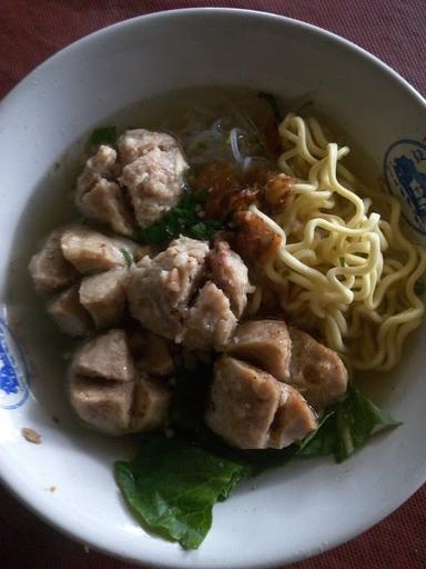 MIE AYAM & BAKSO PAK MAN