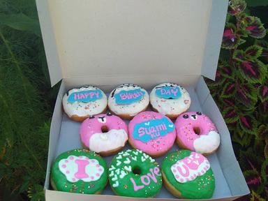 TONGKIES DONUTS