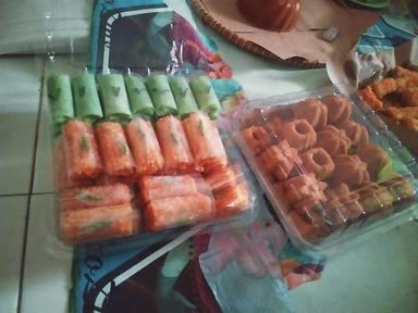 KUE BASAH MAMAH RIZKY