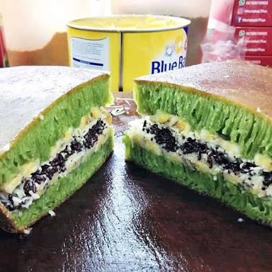 MARTABAK YOLIFA CABANG AWN