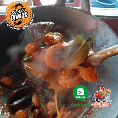 SEAFOOD DAMAR ARJAWINANGUN