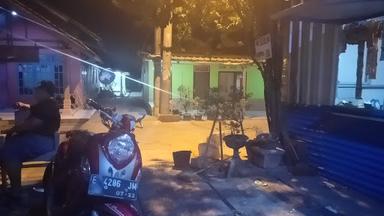 WARUNG SEBLAK DAN KRUPUK GEOL