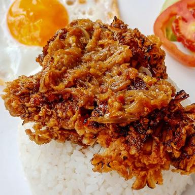 AYAM GEPREK SIGEPREK MANG ABU