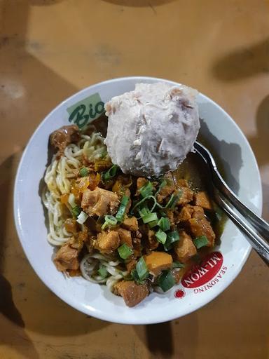 MIE BAKSO MARGANA M.M