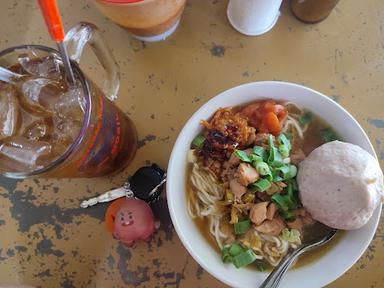 MIE BAKSO MARGANA M.M