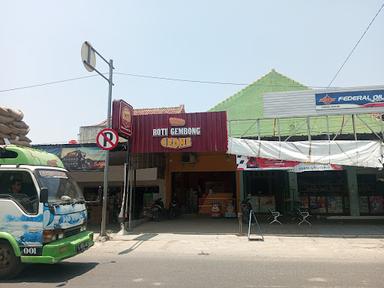 ROTI GEMBONG GEDHE BUNTET