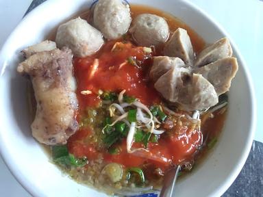 BAKSO SOLO PENGKOLAN MBA IDA