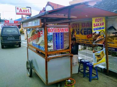 ROTI BAKAR BANDUNG SIKEMBAR