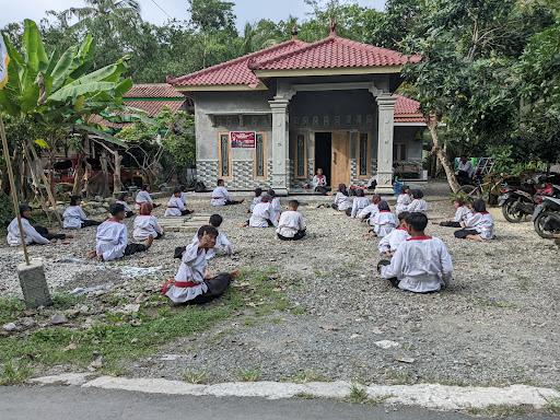 MERPATI PUTIH KOLAT AYAH