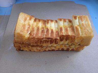 ROTI BAKAR BOGA RASA