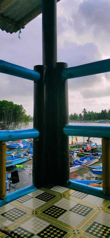 WARUNG MAKAN JEMBATAN AYAH