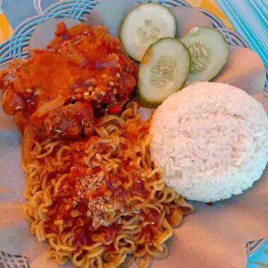 AYAM GEPREK SETIA