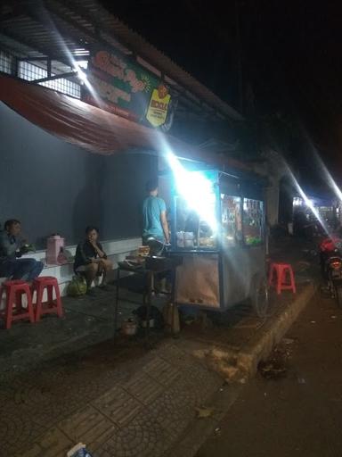 AYAM GORENG DAN BAKAR, PENASARAN