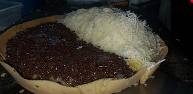 MARTABAK RAY