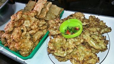 WARUNG NASI SARI MADU