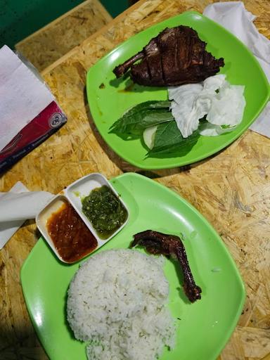 AYAM PENYET SAMBAL IJO CITARINGGUL