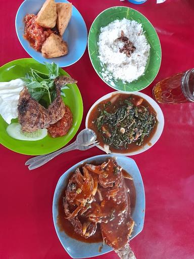 DERMAGA SEAFOOD & PECEL LELE