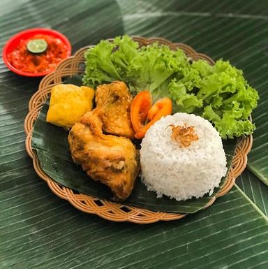 KEDAI AYAM BAKAR BUCIN