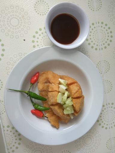 KEDAI ENAK MAKANAN KHAS SUMATERA