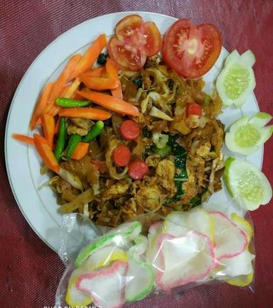 NASI GORENG AGHOEZ