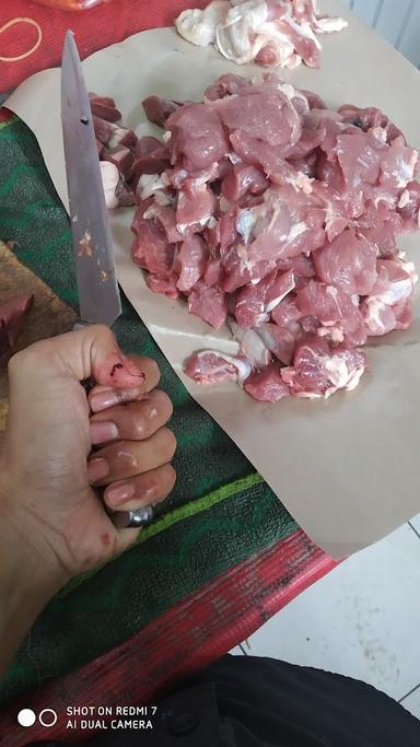 SOP KAKI KAMBING TIGA SAUDARA