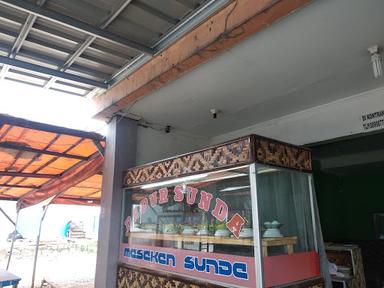 WARUNG NASI DAPUR SUNDA