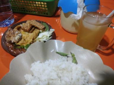 WARUNG CAK MAD