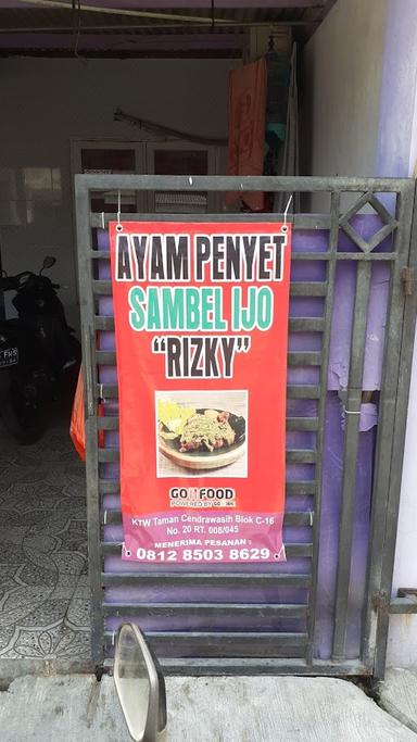 AYAM PENYET SAMBAL IJO RIZKI