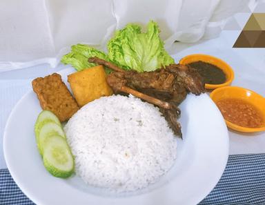 NASI BEBEK, AYAM PENYET & AYAM BAKAR MADU ZULFAQAR ALI