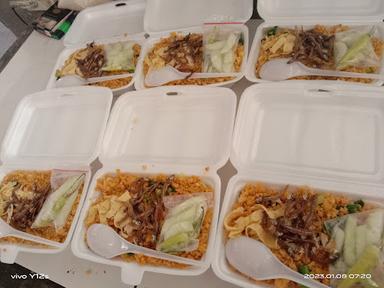 NASI GORENG JAWA & BAKMI WILUJENG