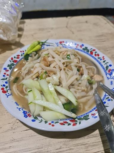 MIE AYAM BAKSO SOLO