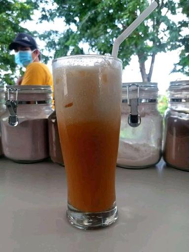 D'LEGUTH THAI TEA DRINK