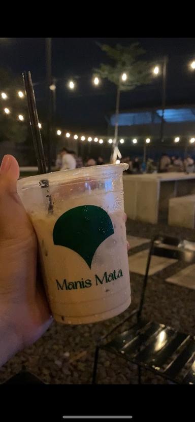 MANIS MATA CAFE