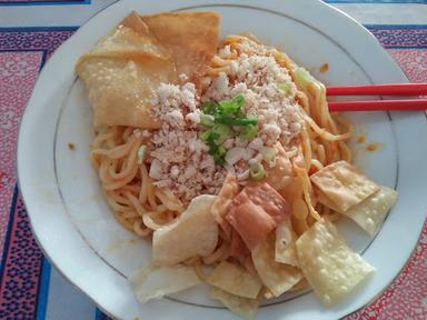 BAKMI DANISH