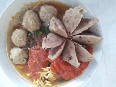 BAKSO BOOM DAN MIE AYAM MAS BAY