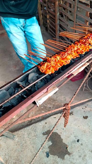 SATE AYAM KAMBING