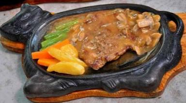 WAROENG STEAK CBR HOTPLATE