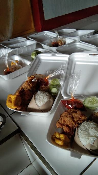 AYAM GEPREK KEDAI PA OCI