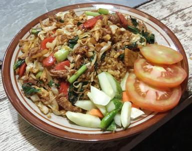 NASI GORENG GILA SEDAP MALEM